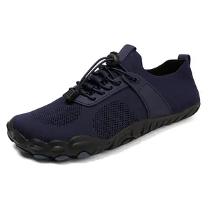 Scarpe da scoglio blu navy in mesh traspirante con suola in gomma antiscivolo