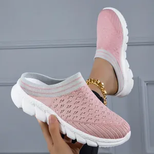 Atmungsaktive Strick-Mules für Damen in Rosa mit dicken weißen Dämpfungssohlen