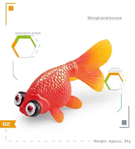 Vue détaillée d'une figurine de poisson rouge télescope pesant environ 34g
