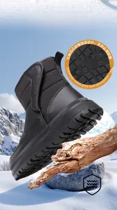 Détail de la semelle TPR durable avec relief antidérapant pour bottes d'hiver enfant