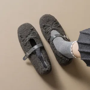 Ballerine Mary Jane grigio scuro in pelliccia sintetica con fiocco e fibbia