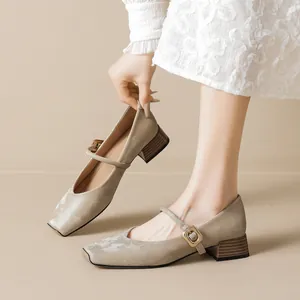 Damen Französisch Vintage Satin Mary Jane Schuhe Eckige Zehen Blockabsatz Schnalle Riemen Elegant Casual Mode Pendeln Pumps