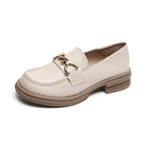 Mocassins à plateforme crème pour femmes avec mors doré et semelle épaisse