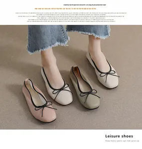 Detailansicht der Ballerinas in drei Farben mit schicken Schleifen und weicher Textur