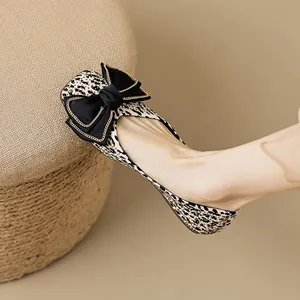 Leopardenmuster Ballerinas mit schwarzer Schleife und Goldkette für Damen