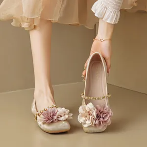 French style square toe flat shoes with floral decoration and metal chain in champagne