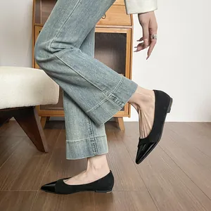 Classic pointed toe flat shoes for women with patent leather patchwork and black matte finish