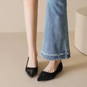 Women's black pointed-toe flat shoes with matte suede and glossy patent leather