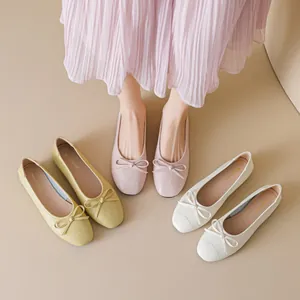 Ballerine stile francese con fiocco e suola morbida in giallo rosa e bianco