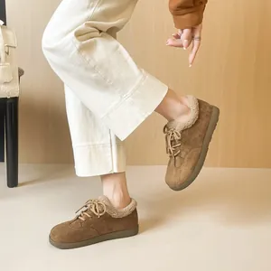Botas de invierno de ante marrón para mujer con forro de pelo sintético y cordones