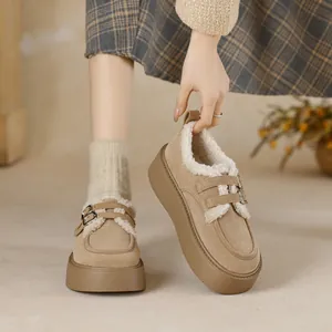 Khaki Plateau-Birkenstock-Clogs mit Lammfellimitat und doppelten Metallschnallen