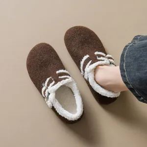 Καφέ μάλλινα τσόχινα σαμπό Birkenstock με ζεστή επένδυση από ψεύτικη γούνα και αγκράφα