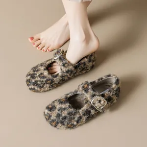 Ballerine Mary Jane leopardate in ecopelliccia con fibbia regolabile per il calore invernale