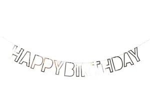 Silberne Happy Birthday Girlande mit glänzenden Buchstaben für die Geburtstagsdeko