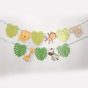 Banderole joyeux anniversaire animaux de la jungle avec lion, singe et éléphant