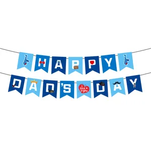 Bannière Happy Father's Day bleue avec décorations de cravate, moustache et couronne