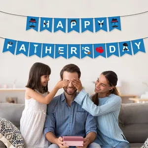 Détail de la banderole Happy Father's Day avec fanions bleus et motifs festifs pour hommes