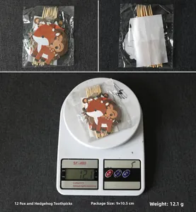 Detailed packaging and weighing of 12pcs forest animal fox and hedgehog cake toppers