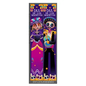 Détail de bannières Dia de los Muertos avec motifs colorés de crânes Catrina
