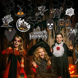 Dettaglio delle decorazioni a spirale Happy Halloween con fantasmi e gatti neri