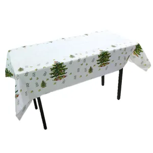 Detail van Kerst PE tafelkleed met feestelijke kerstboom en hulst patronen op wit