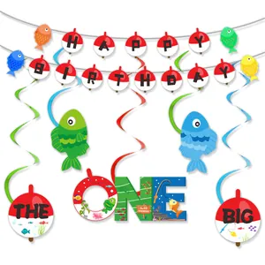 Détail de la bannière d'anniversaire thème pêche avec bouées rouges et spirales de poissons
