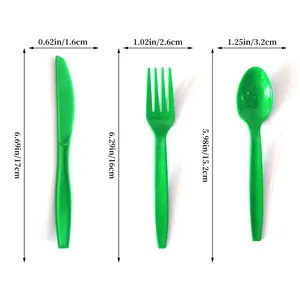 Dimensions détaillées du set de couverts en plastique vert avec couteau fourchette et cuillère