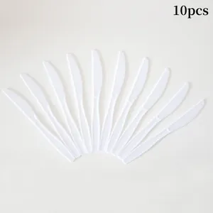 Set of 10 disposable white plastic serrated knives for pet parties and camping