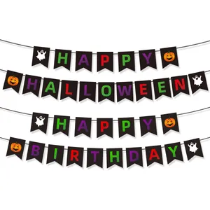 Banderole Happy Birthday Halloween avec décorations de citrouilles et fantômes