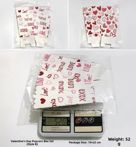 Detailed view of Valentine's Day popcorn box with LOVE print, dimensions 19x22cm and 52g weight