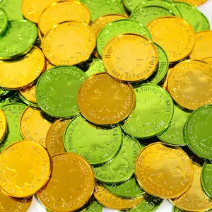 Pièces en plastique trèfle de la Saint-Patrick en or et vert pour décoration de table