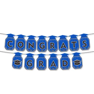 Μπλε πανό αποφοίτησης Congrats Grad με σχέδια καπέλων για διακόσμηση πάρτι