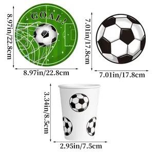Set stoviglie festa a tema calcio con piatti di carta e bicchieri dal design classico
