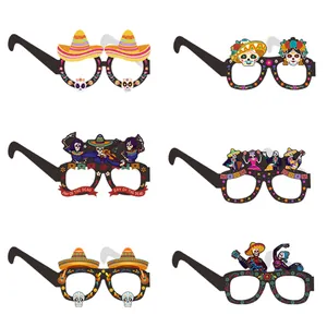 Lot de six lunettes en papier Jour des Morts avec motifs colorés de têtes de mort