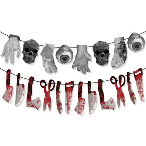 Pancartas de Halloween con extremidades ensangrentadas y cuchillos para fiestas de terror