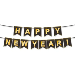 Bannière Happy New Year noir et or élégante avec lettres scintillantes pour décoration