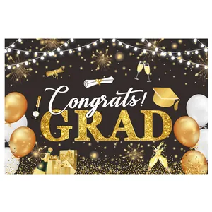 Schwarz-goldenes Abschluss-Party-Banner mit Congrats GRAD Glitzerballons und Feuerwerk
