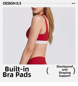 Dettaglio del reggiseno sportivo rosso con fascia elastica e cuscinetti anti-shock