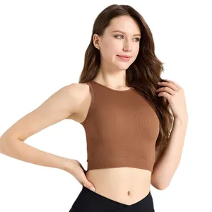 Top corto sportivo a costine marrone senza cuciture per corsa e yoga