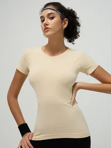 Slim fit breathable apricot yoga t-shirt with mesh texture and raglan short sleeves