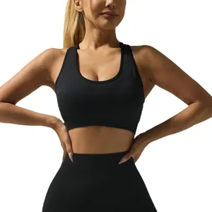 Conjunto de yoga negro para mujer con sujetador deportivo de cuello en U y leggings