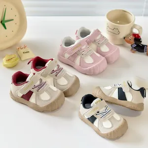 Chaussures de Marche pour Bébé Tout-Petit Semelle Souple Baskets de Sport Décontractées pour Garçons Filles avec Velcro