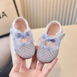 Chaussures de princesse en maille pour bébé avec nœud en tulle et fermeture à scratch