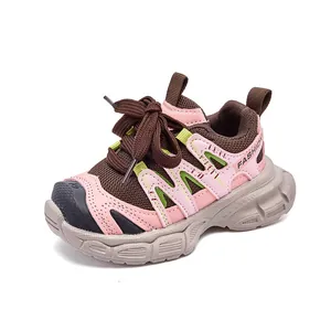 Baskets respirantes pour enfants avec semelle épaisse en couleurs contrastées rose et vert