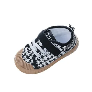 Classic houndstock pattern kids canvas shoes with black velcro strap and gum rubber sole
