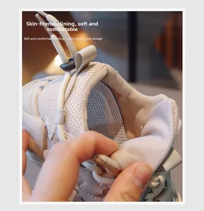 Detailaufnahme des hautfreundlichen und atmungsaktiven Mesh-Innenfutters für Kinderschuhe