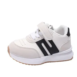 Scarpe da corsa per bambini con chiusura a velcro e suola in gomma spessa antiscivolo