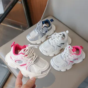 Sneakers chunky traspiranti da bambina in vari colori con suole spesse antiscivolo
