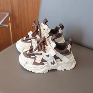 Baskets chunky imperméables pour enfants en marron et crème avec semelle souple