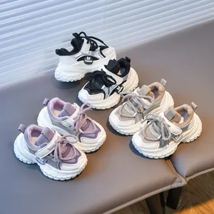 Baskets respirantes pour tout-petits en plusieurs couleurs avec mesh et fermeture velcro